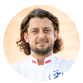 Akademia Mistrzów Smaku,Belvedere,edukacja kulinarna,szkolenia gastronomiczne,warsztaty kulinarne,młodzi kucharze,gastronomia,fine dining,kulinaria,szkolenia dla uczniów gastronomicznych,mistrzowie kuchni,rozwój zawodowy kucharzy,HoReCa,talent kulinarny,mentorzy gastronomii,program edukacyjny dla kucharzy,David Gabariaud,Michał Iwaniuk,Mihcał Toczyłowski,Elżbieta Nitsze,Adam Chrząstowski,Cristina Catese,,Martin Gimenez Castro,Ernest Jagodziński,Daria Ładocha,Tomasz Łagowski,Dawid Makurat,Michał Markowicz,Mariusz Melcer,Artur Musztyfaga,Maciej Nowicki,Tomasz Purol,Mikołaj Rey,Maciej Rosiński