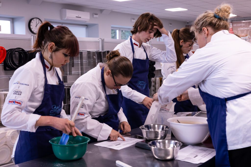 Akademia Mistrzów Smaku by Belvedere,Dawid Makurat,Sempre,warsztat cukierniczy