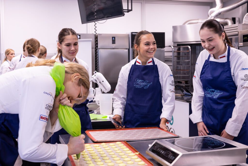 Akademia Mistrzów Smaku by Belvedere,Dawid Makurat,Sempre,warsztat cukierniczy